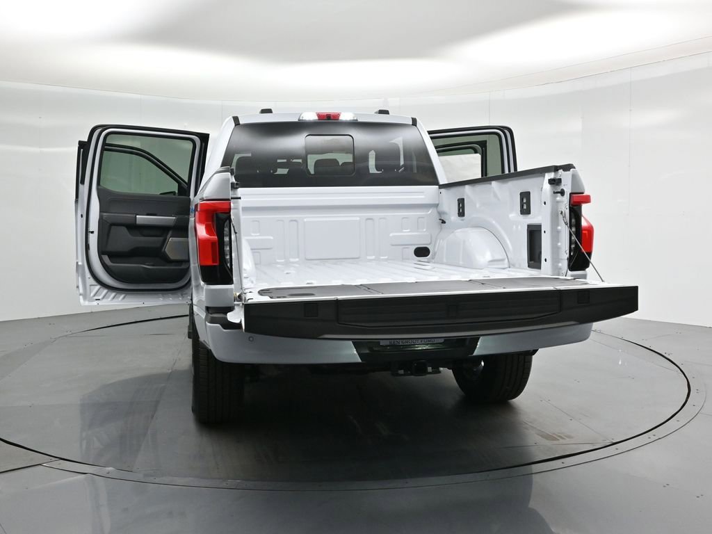 New 2025 Ford F150 Lightning Lariat image 33