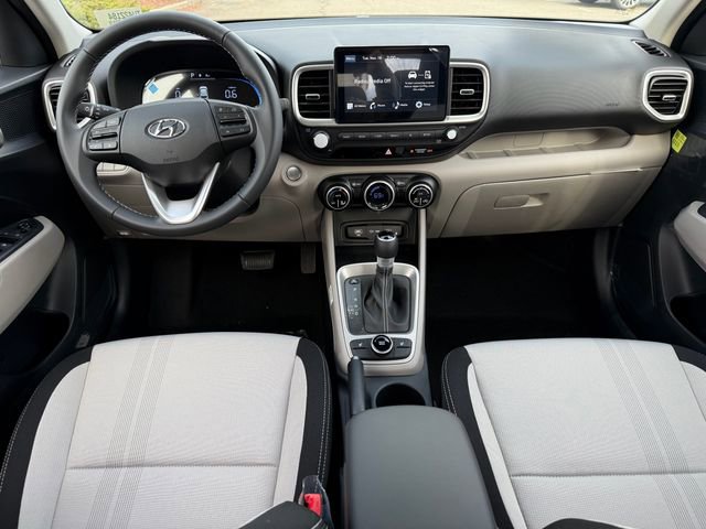 New 2026 Hyundai Venue SEL FWD image 17