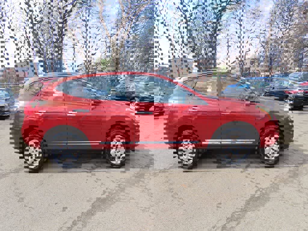 Used 2013 Nissan Rogue S image 3