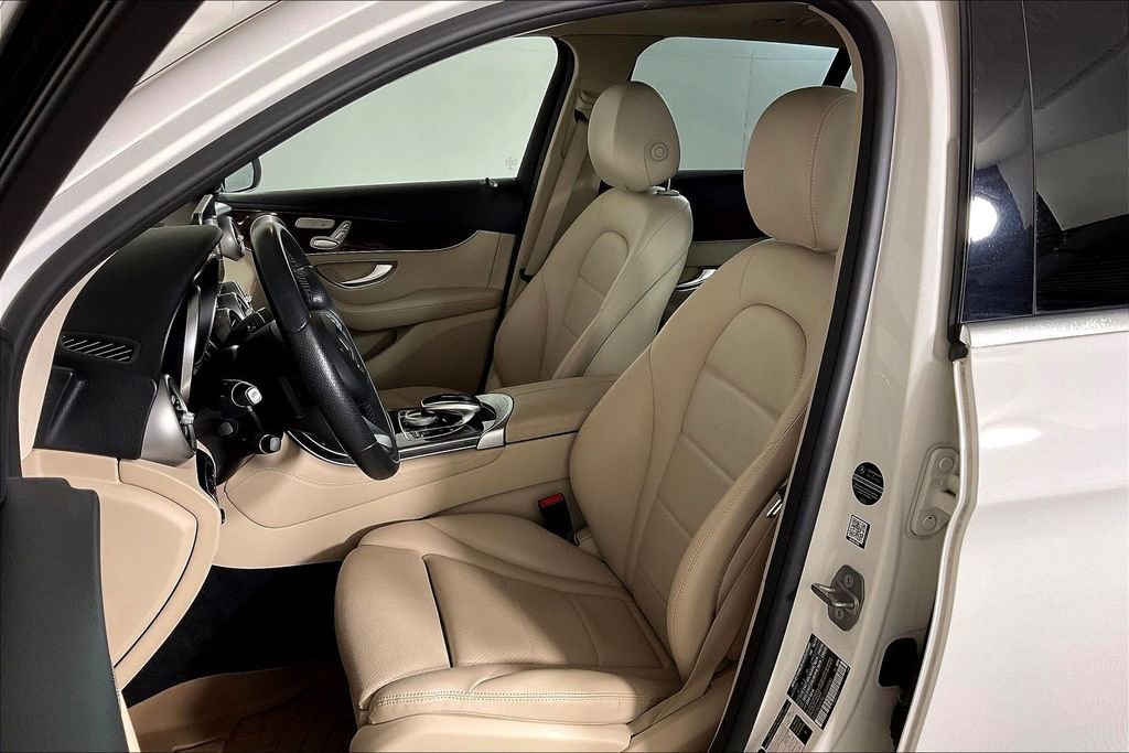 Used 2018 Mercedes-Benz GLC 300 4MATIC image 24