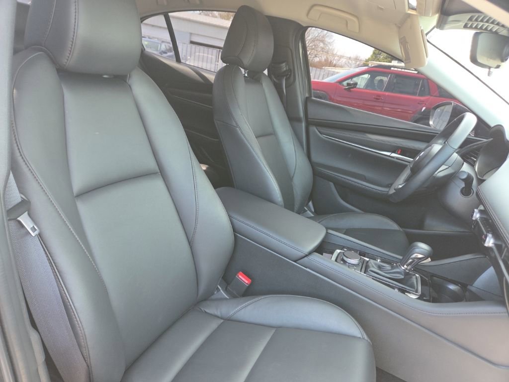 Used 2025 MAZDA MAZDA3 s image 20