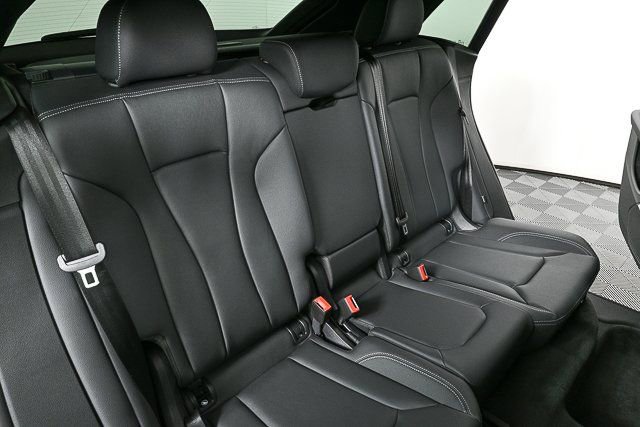 New 2026 Audi Q8 Premium image 23