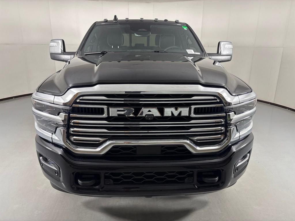 Used 2025 RAM 2500 Laramie w/ Towing Technology Group AWD/4WD image 3