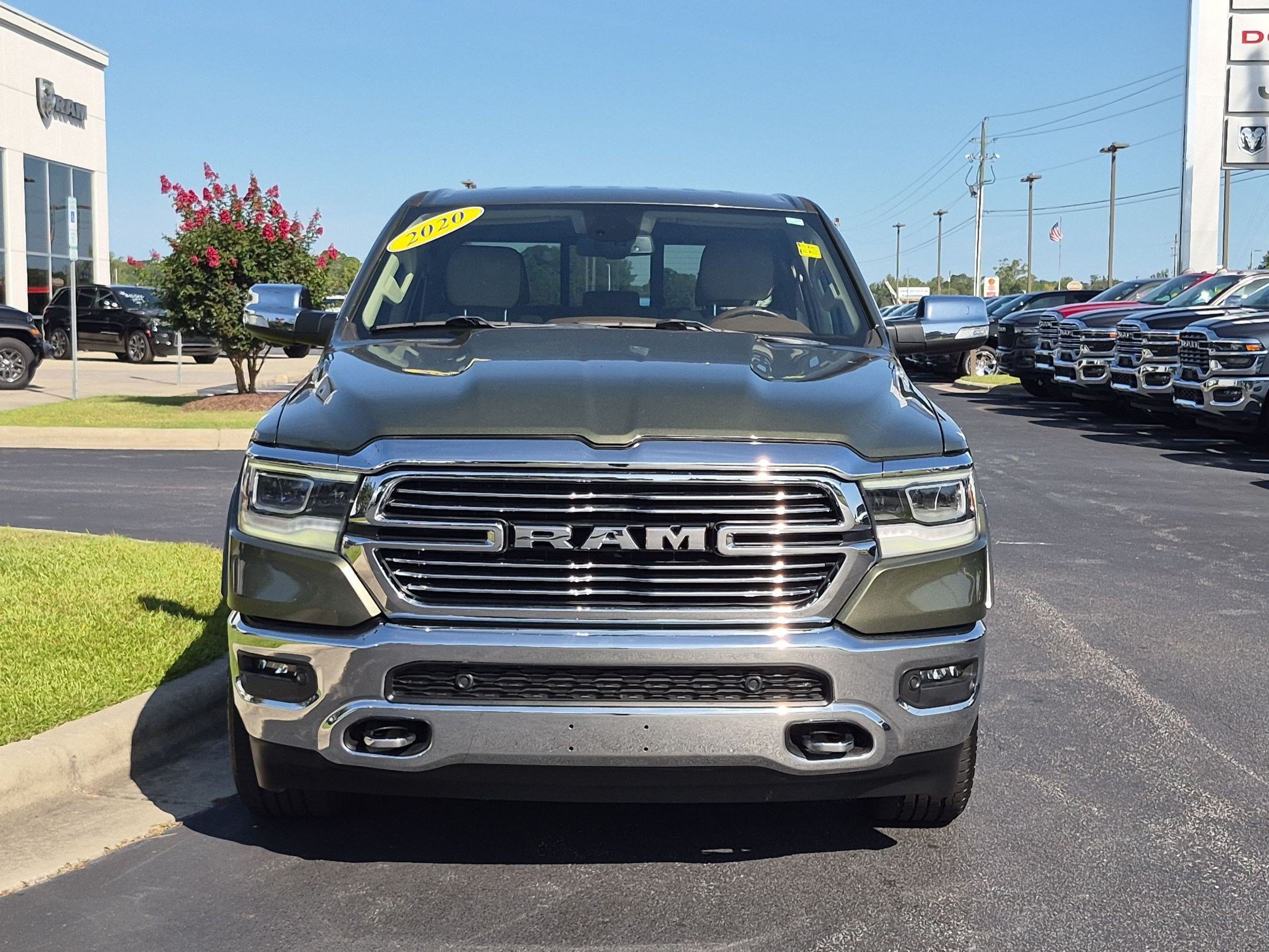 Used 2020 RAM 1500 Laramie AWD/4WD image 2
