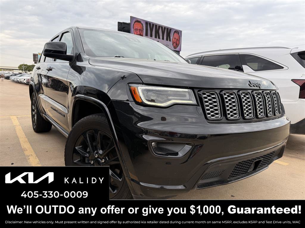 Used 2020 Jeep Grand Cherokee Altitude image 1