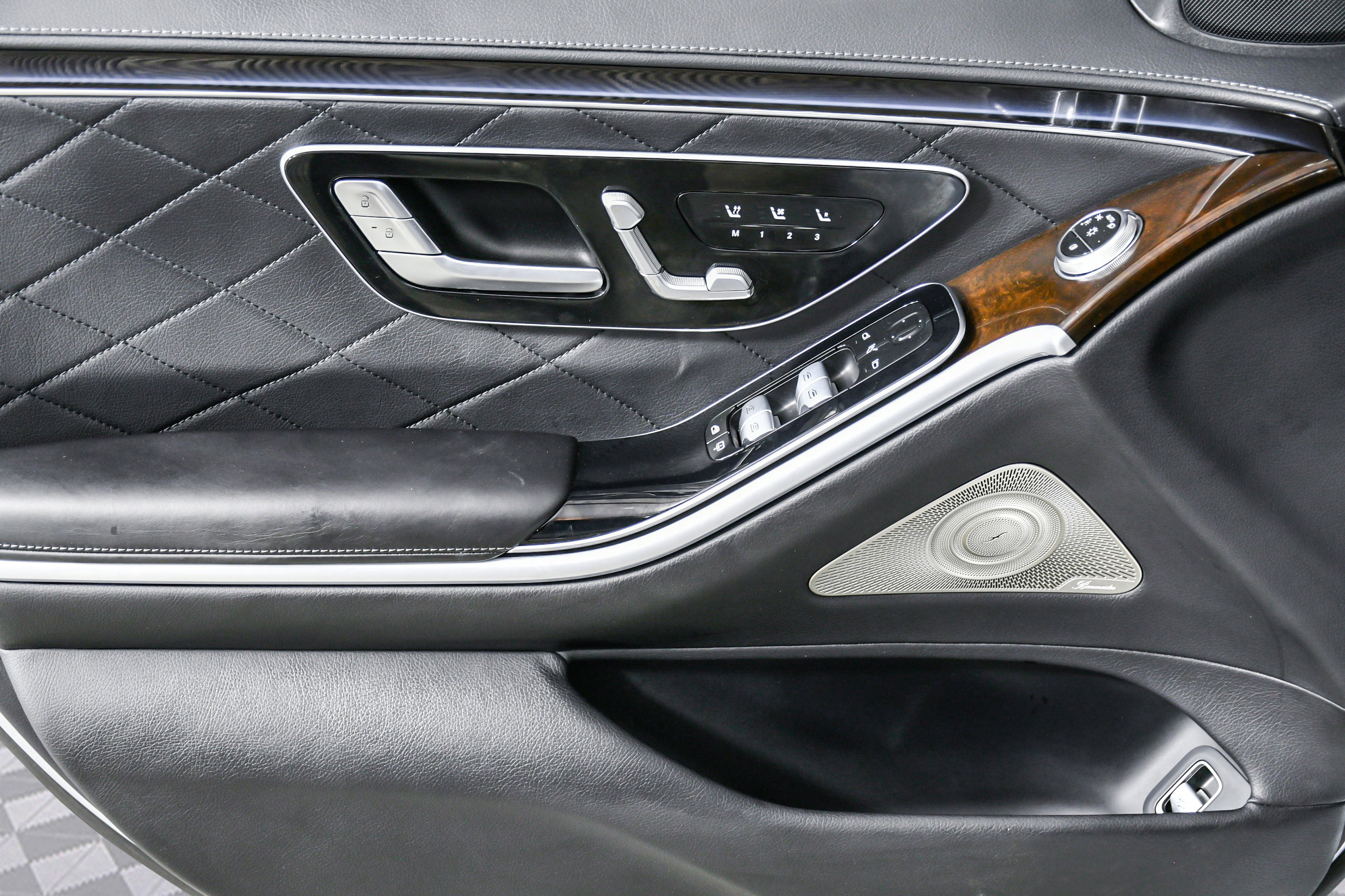 Used 2024 Mercedes-Benz S 580 4MATIC Sedan image 23