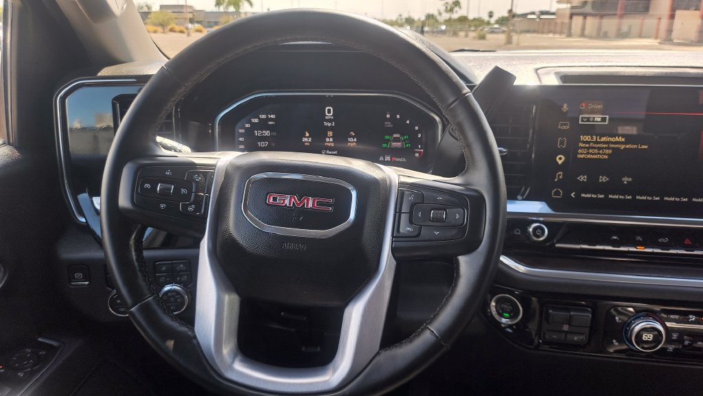 Used 2026 GMC Sierra 1500 SLT AWD/4WD image 29