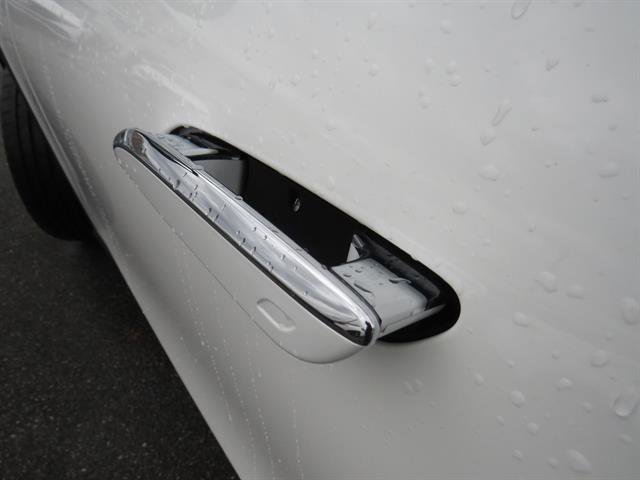 Used 2024 Mercedes-Benz EQE 350+ 4MATIC SUV image 30