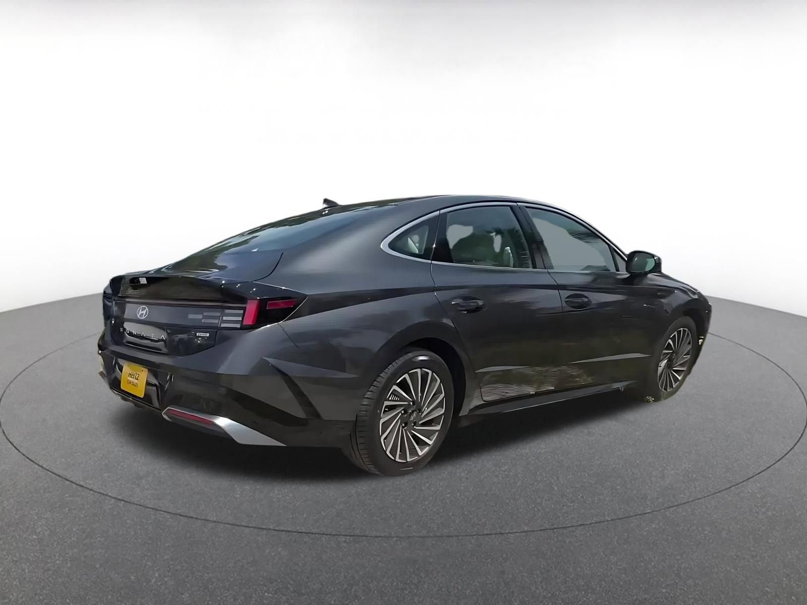 Used 2025 Hyundai Sonata SEL FWD image 14