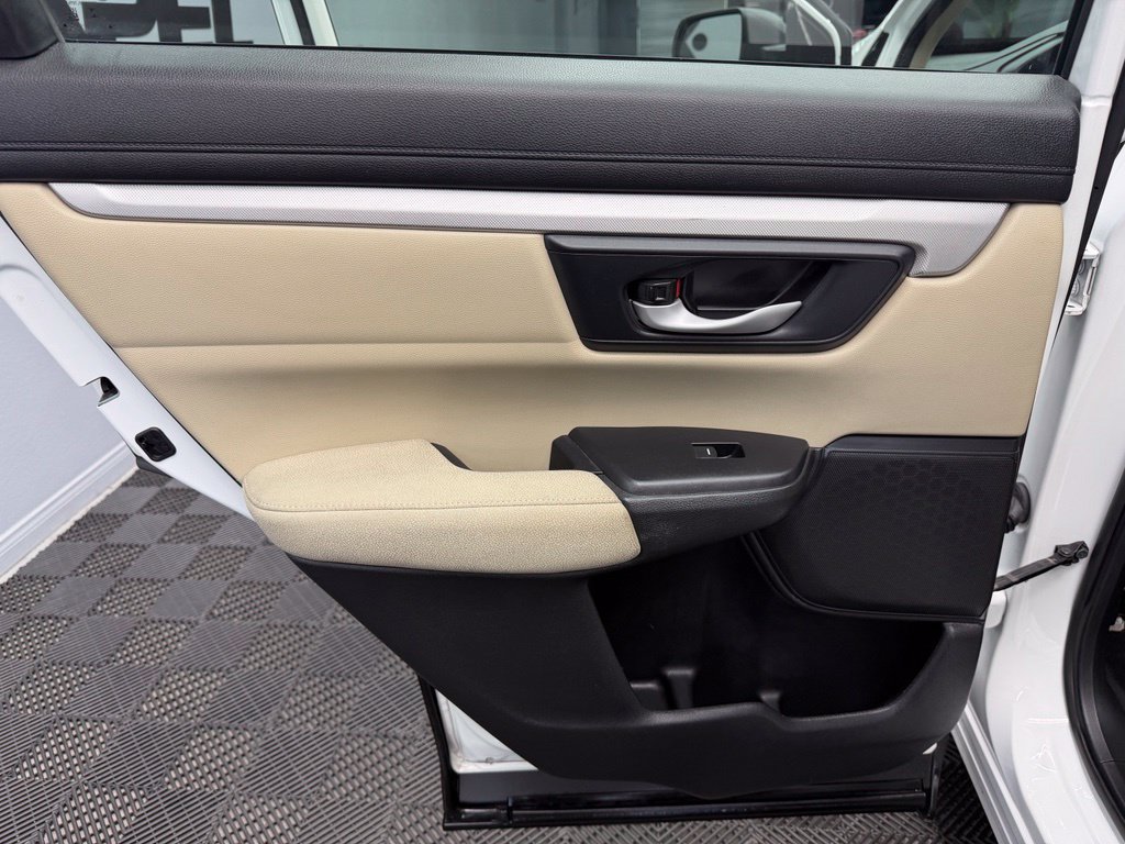 Used 2020 Honda CR-V LX image 40