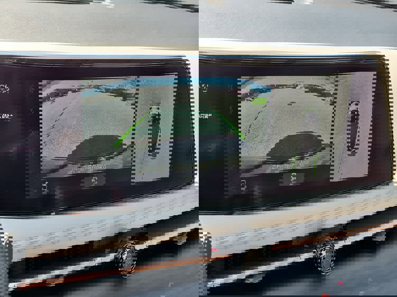 Used 2023 Nissan Ariya FWD image 16