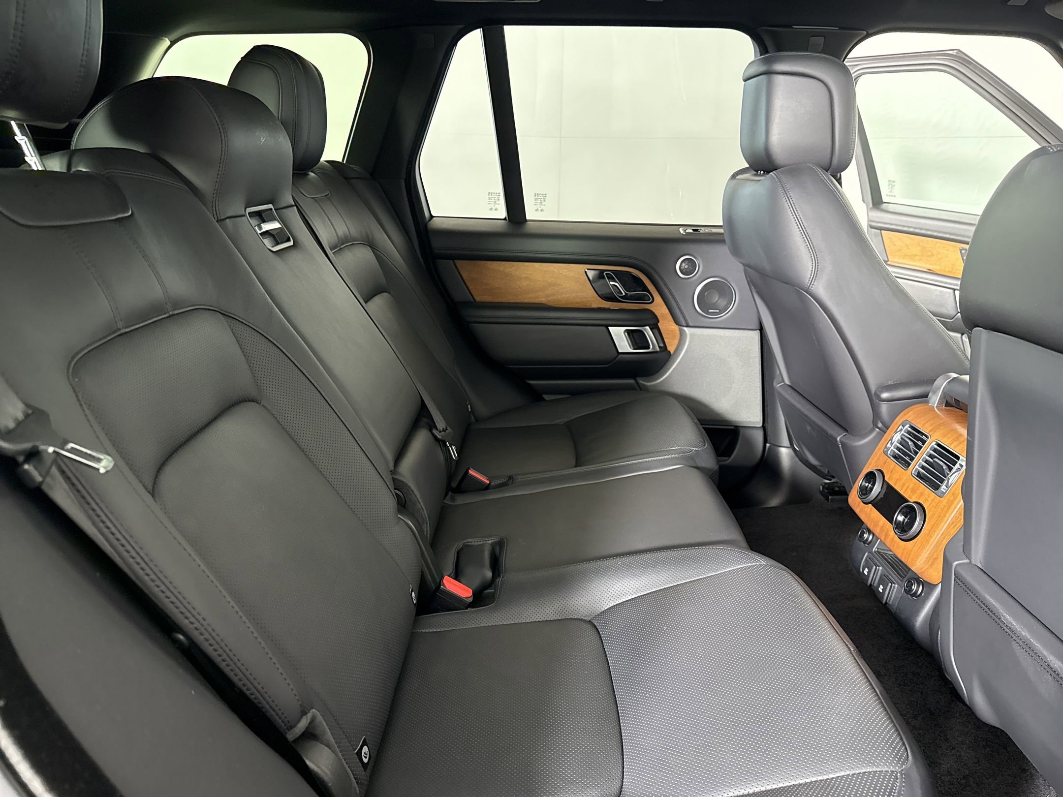 Used 2019 Land Rover Range Rover Supercharged AWD/4WD image 26