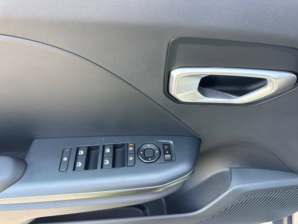 New 2026 Kia K4 FWD image 8