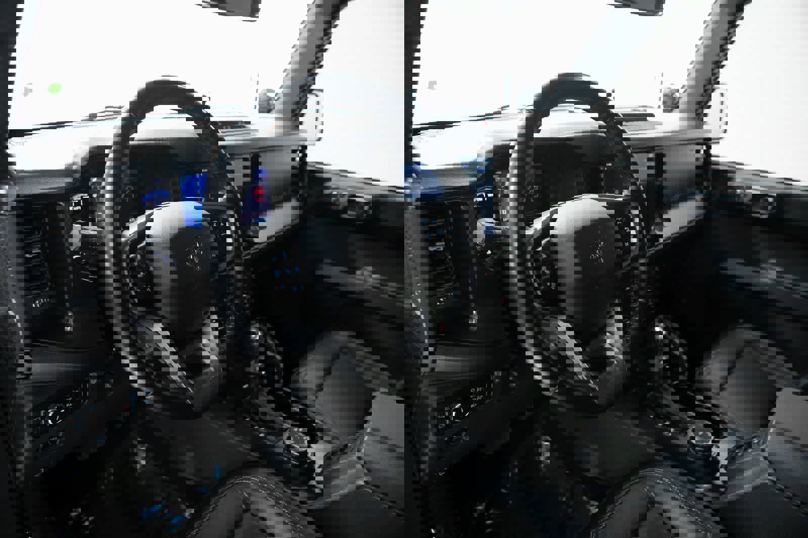 Used 2021 Ford Bronco First Edition image 4