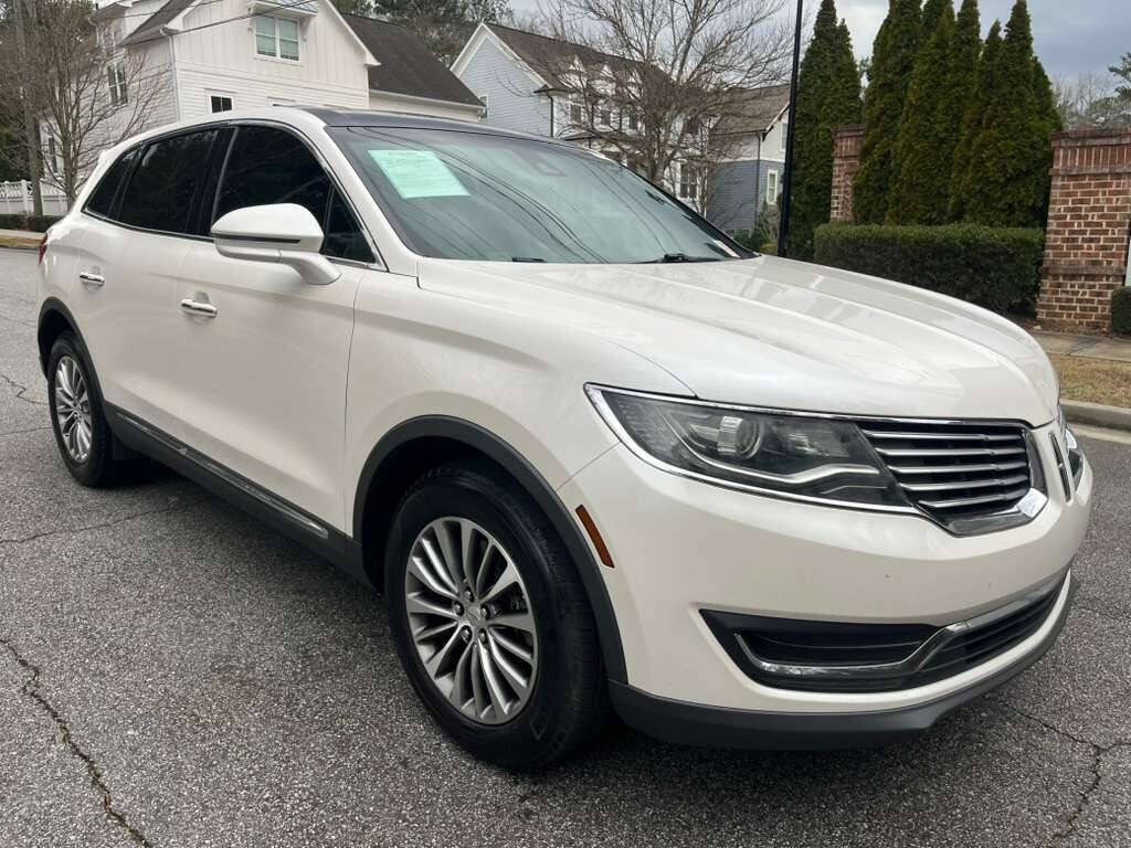 Used 2016 Lincoln MKX Select w/ Climate Package AWD/4WD image 4