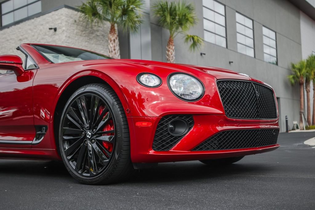 Used 2022 Bentley Continental GT Speed image 11