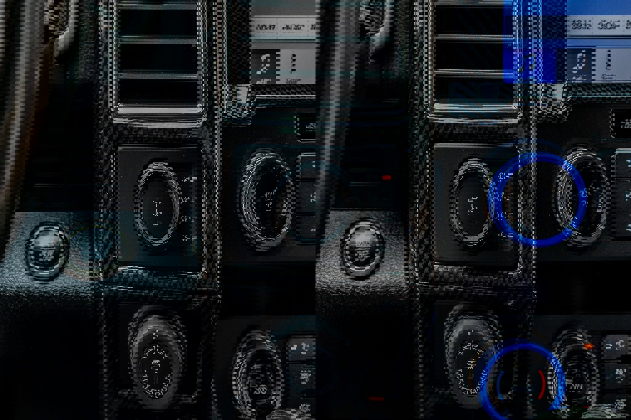 Used 2019 Ford F150 Raptor w/ Equipment Group 802A Luxury AWD/4WD image 23