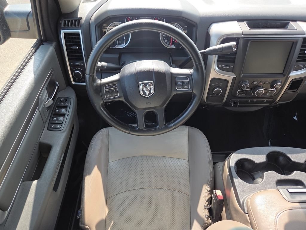 Used 2016 RAM 2500 SLT w/ Luxury Group AWD/4WD image 8