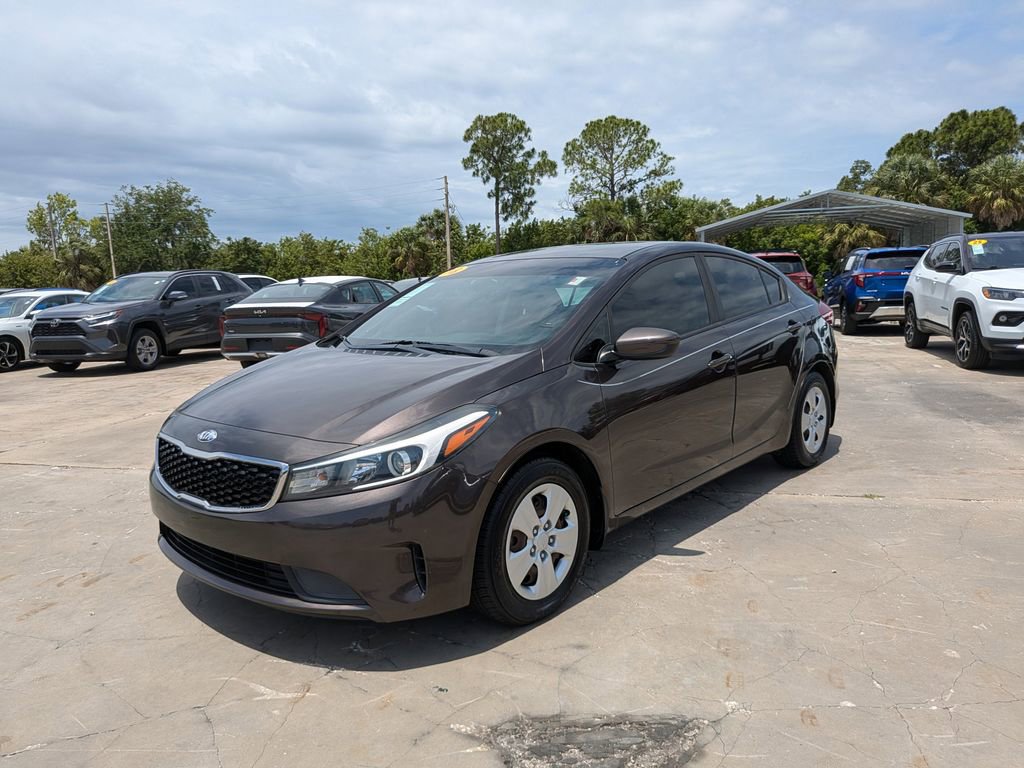 Used 2018 Kia Forte LX w/ LX Popular Package FWD image 4