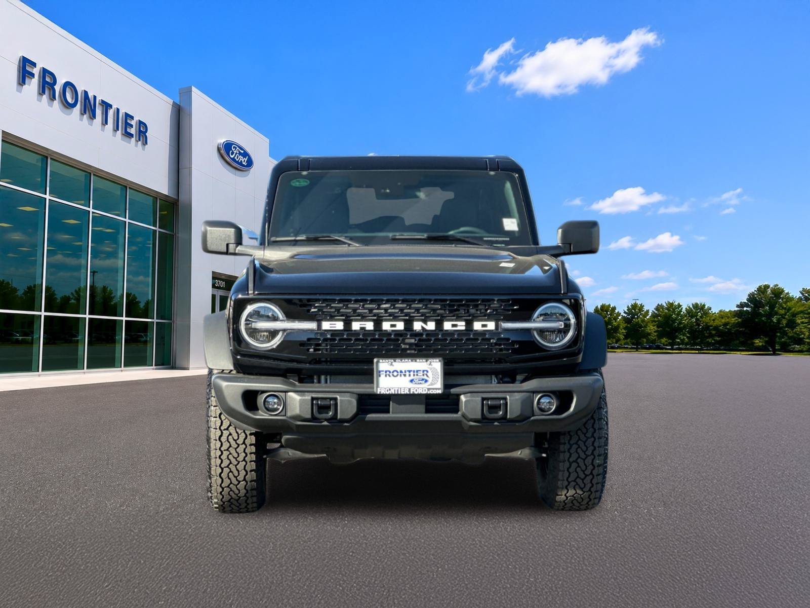 New 2026 Ford Bronco Badlands w/ Black Appearance Package AWD/4WD image 9