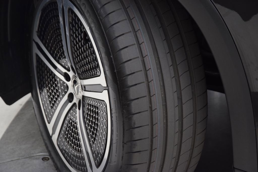 Certified 2023 Mercedes-Benz EQS 450+ 4MATIC SUV image 21