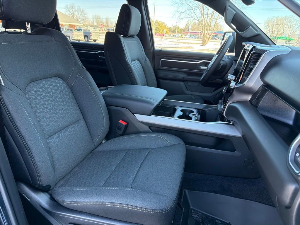 New 2026 RAM 1500 4x4 Crew Cab image 19