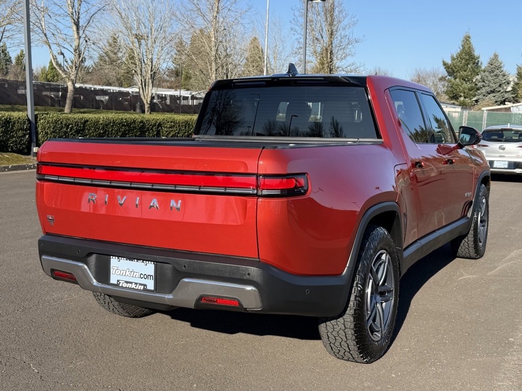 Used 2025 Rivian R1T Adventure image 8