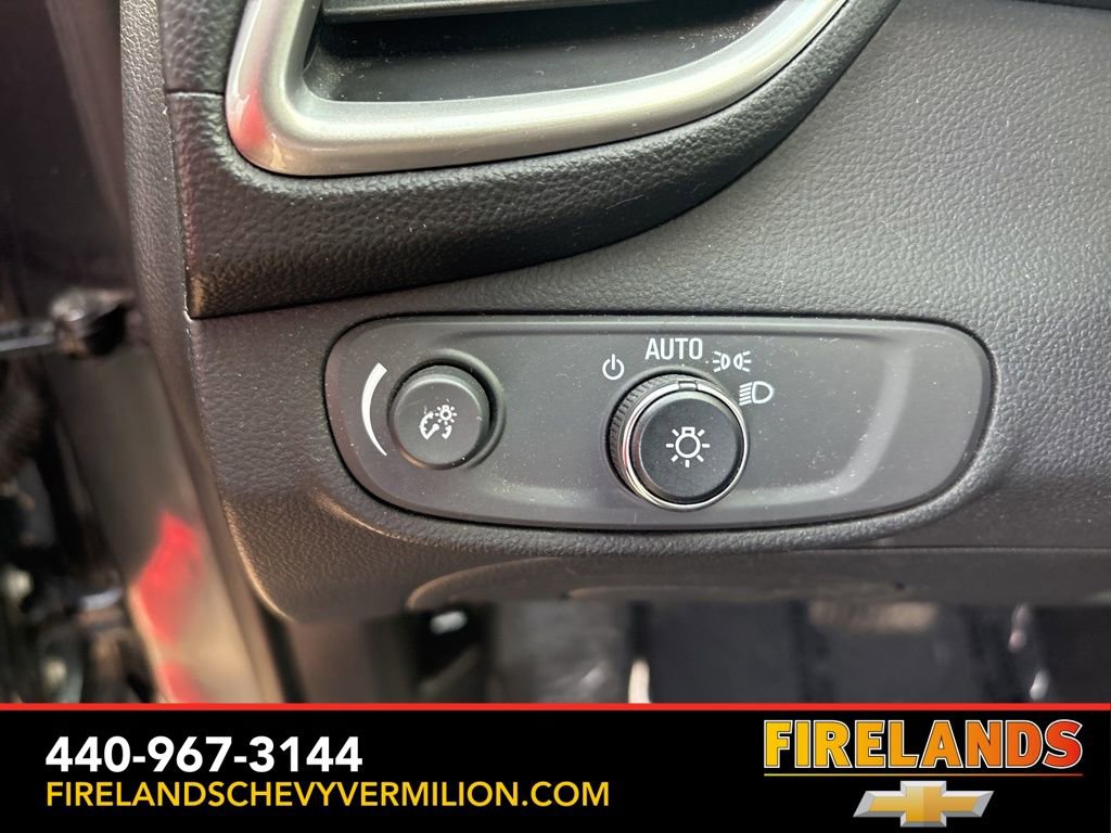 Certified 2022 Chevrolet Trax LT w/ Driver Confidence Package image 17