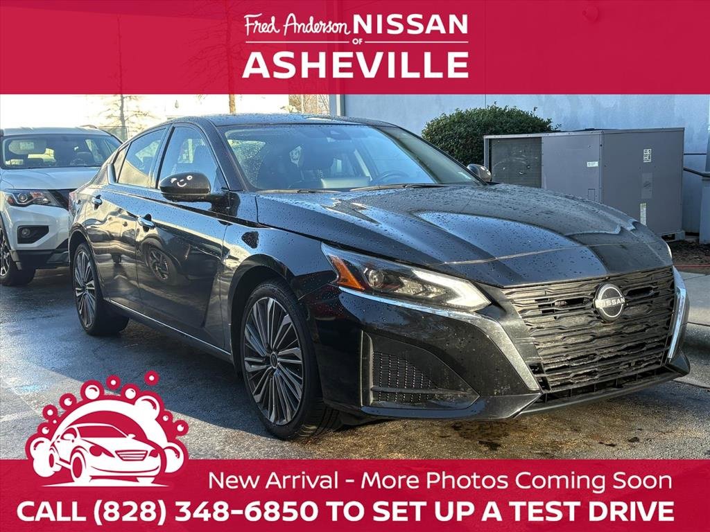 Used 2023 Nissan Altima 2.5 SL image 1