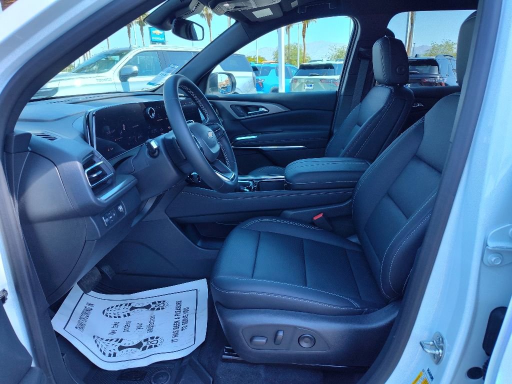 New 2025 Chevrolet Traverse LT w/ Driver Confidence Package image 6