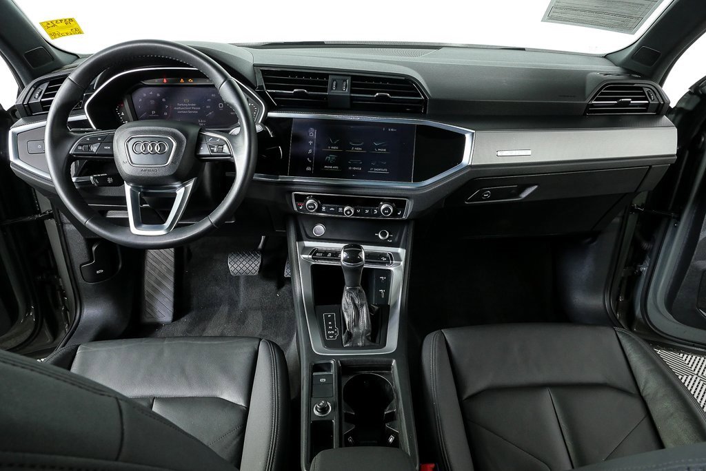 Used 2019 Audi Q3 2.0T Premium w/ Convenience Package image 17