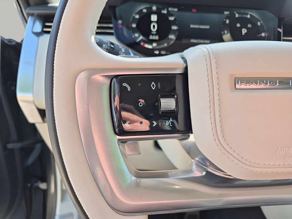 Used 2023 Land Rover Range Rover Autobiography image 34