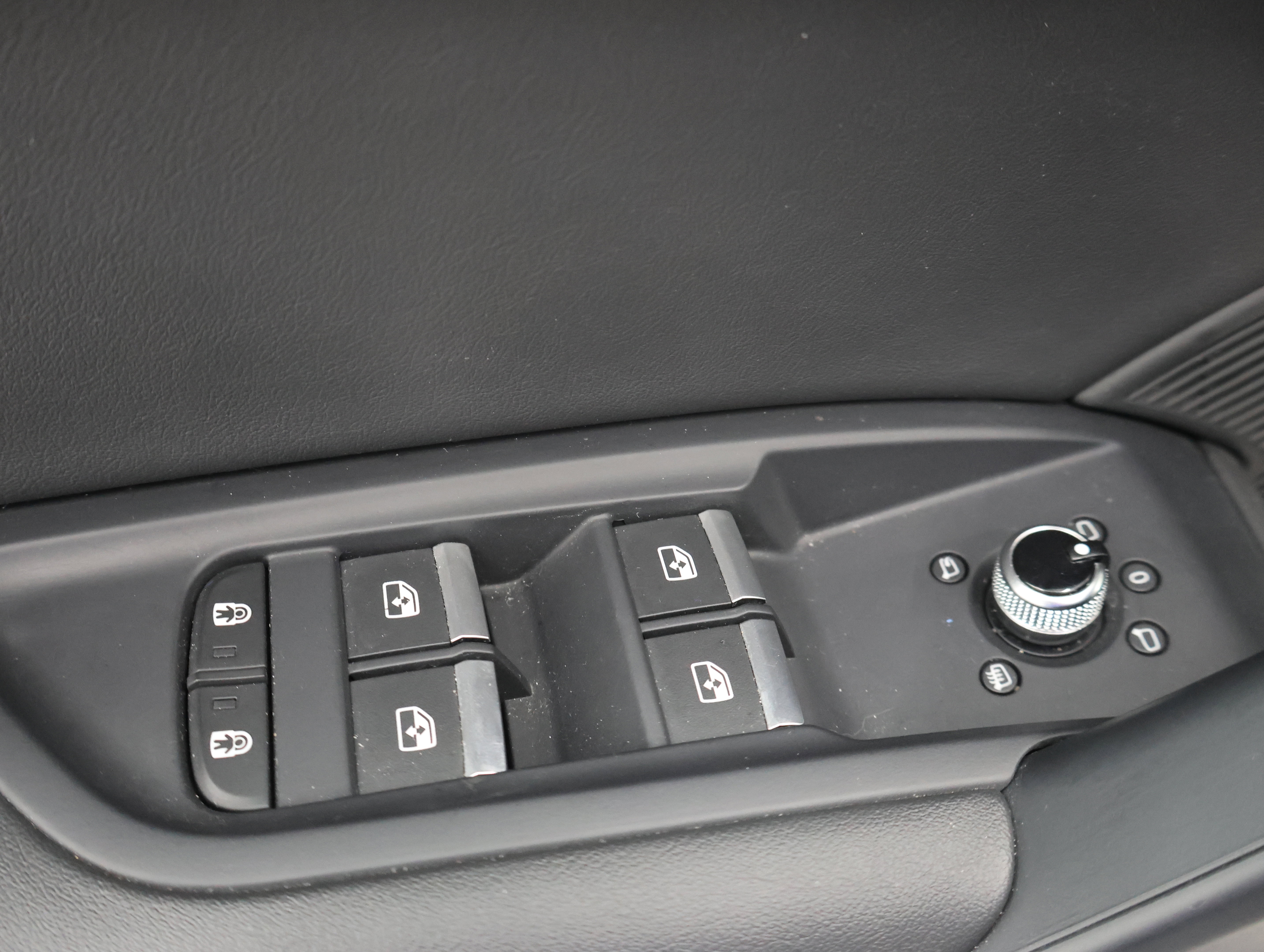 Used 2024 Audi Q5 2.0T Premium Plus AWD/4WD image 48