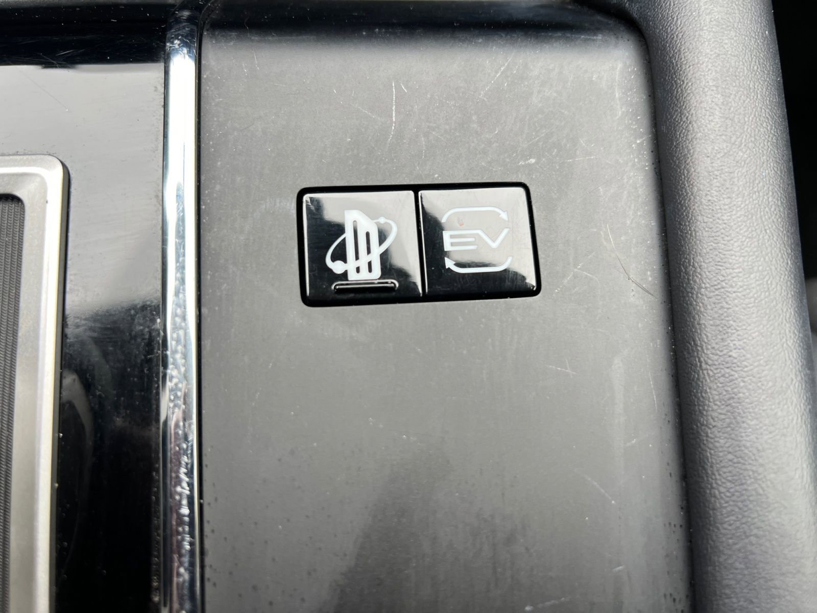 Used 2023 Mitsubishi Outlander SE AWD/4WD image 25