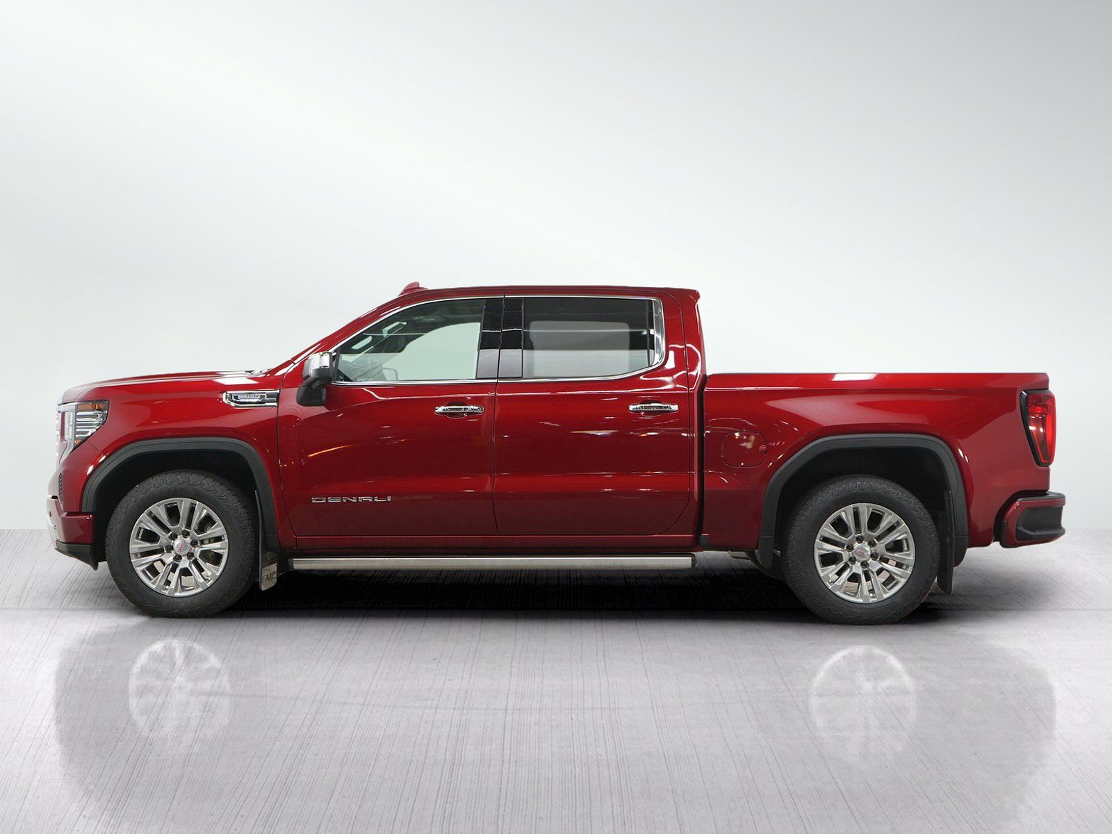 Used 2024 GMC Sierra 1500 Denali w/ Denali Reserve Package AWD/4WD image 3