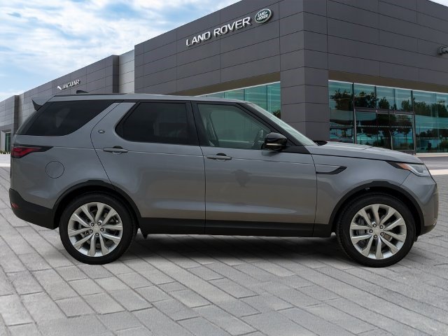 New 2026 Land Rover Discovery S AWD/4WD image 6
