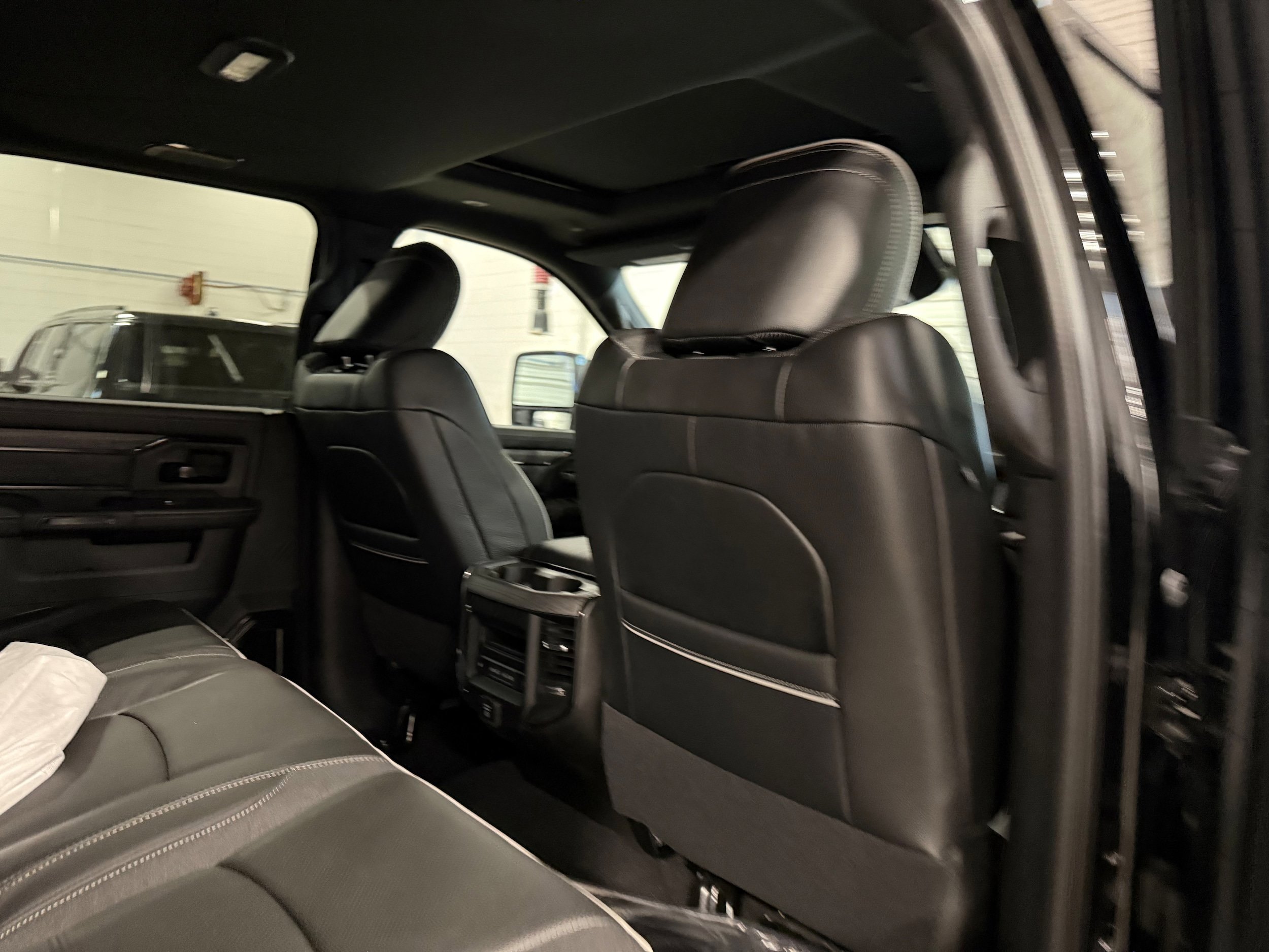 New 2026 RAM 2500 Limited AWD/4WD image 9