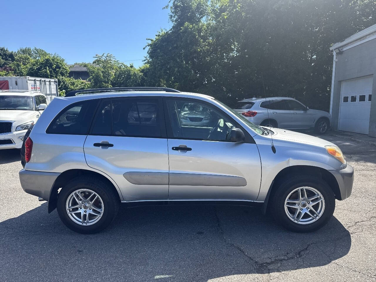 Used 2005 Toyota RAV4 4WD image 9