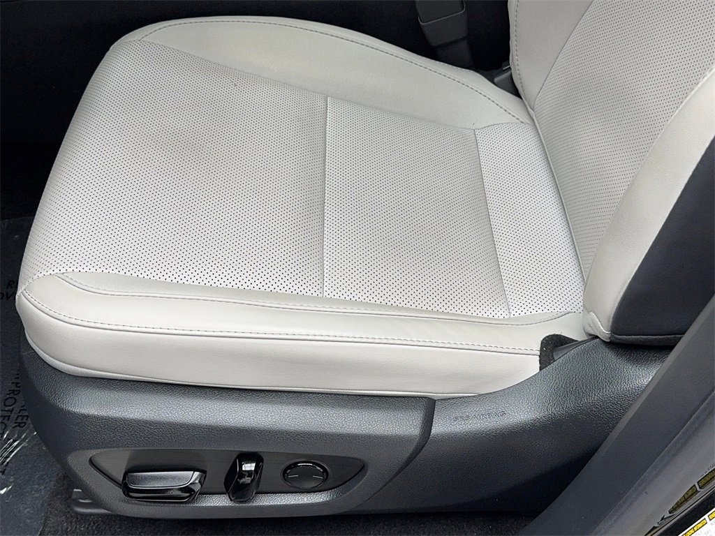 Used 2024 Lexus RX 350 Premium w/ Accessory Package (Z1) image 37
