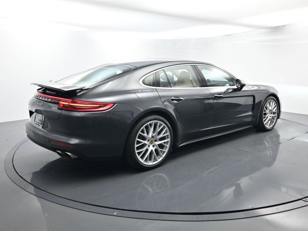 Used 2018 Porsche Panamera 4S image 15