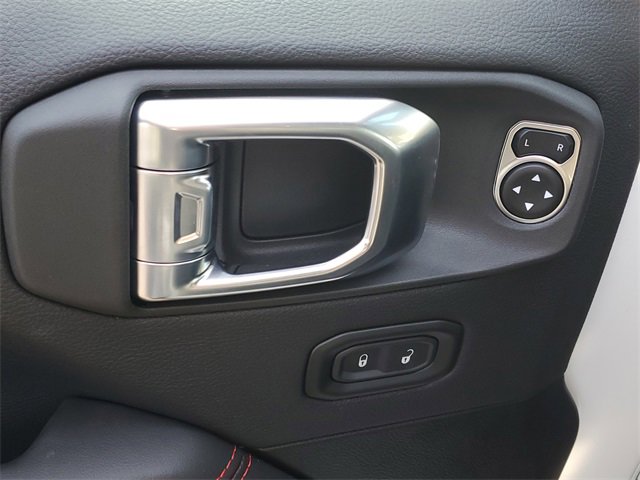 New 2026 Jeep Wrangler Rubicon w/ Technology Group image 16