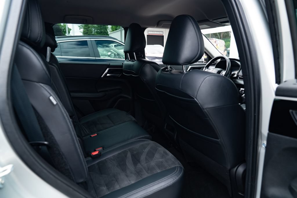 Used 2022 Mitsubishi Outlander SE FWD image 22