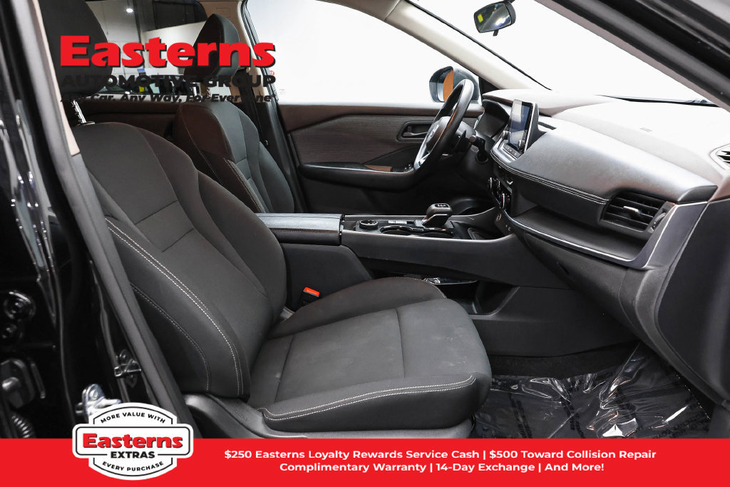 Used 2023 Nissan Rogue S AWD/4WD image 26