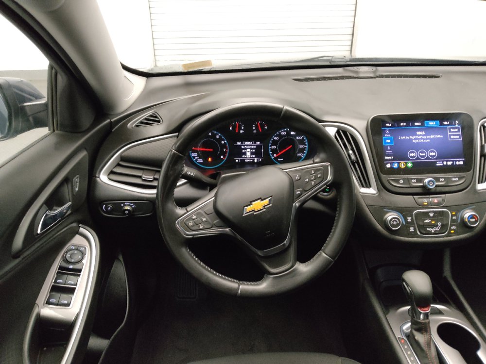Used 2021 Chevrolet Malibu RS FWD image 22