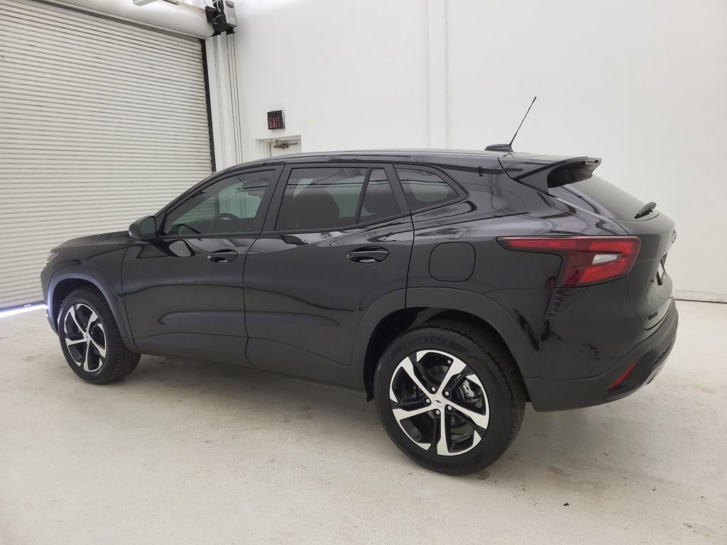 New 2026 Chevrolet Trax RS w/ Sunroof Package image 16
