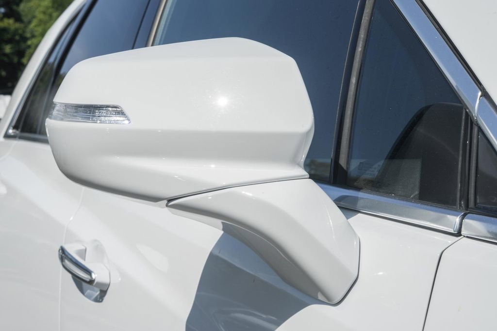 Used 2025 Cadillac XT5 Premium Luxury image 15