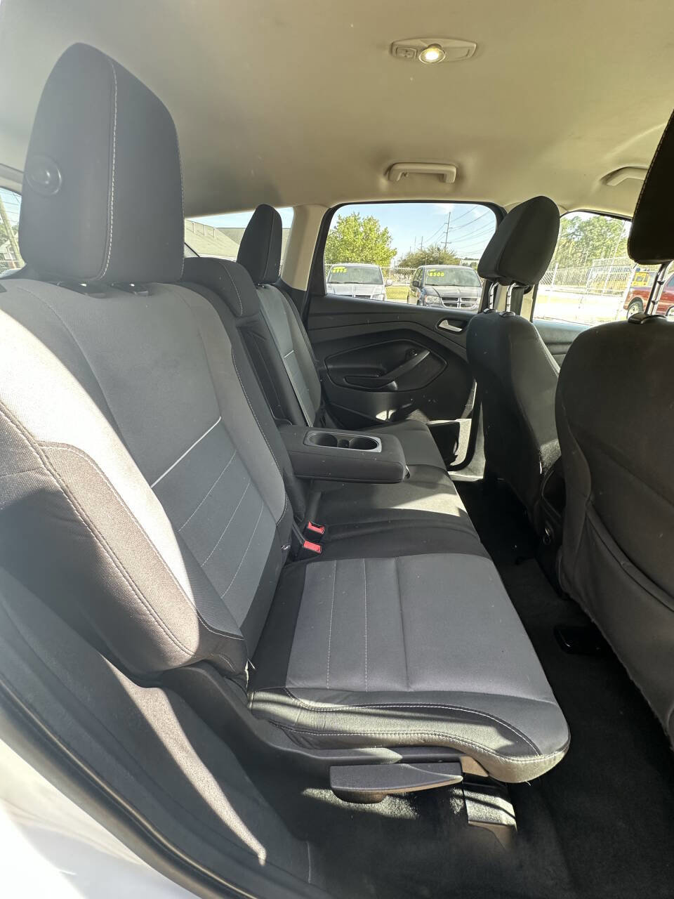 Used 2015 Ford Escape SE image 15