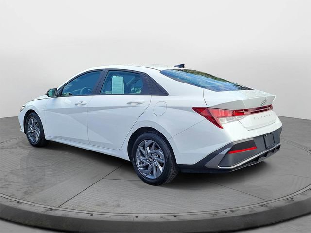 Used 2024 Hyundai Elantra SEL image 4