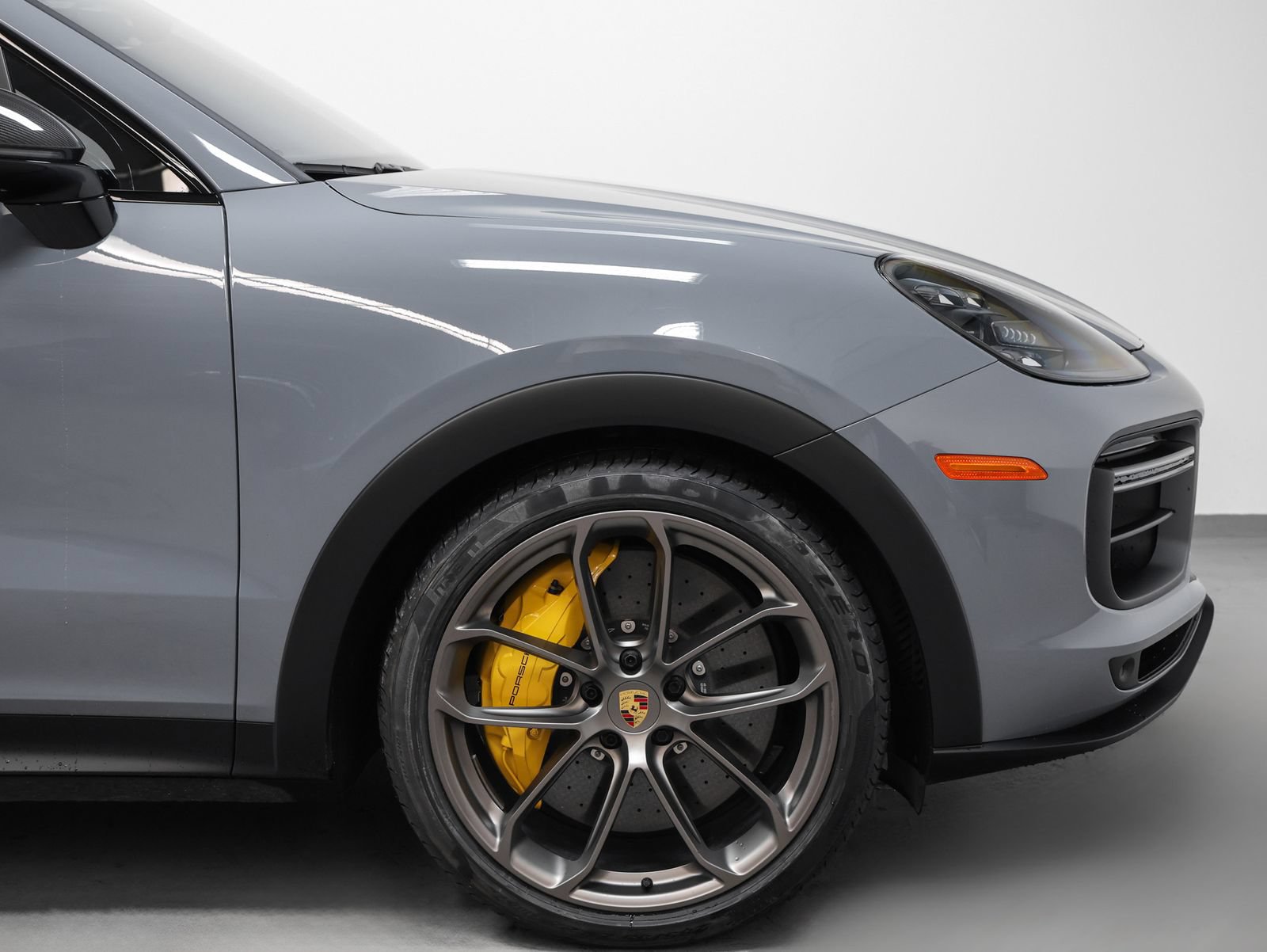 Used 2023 Porsche Cayenne Turbo GT AWD/4WD image 18