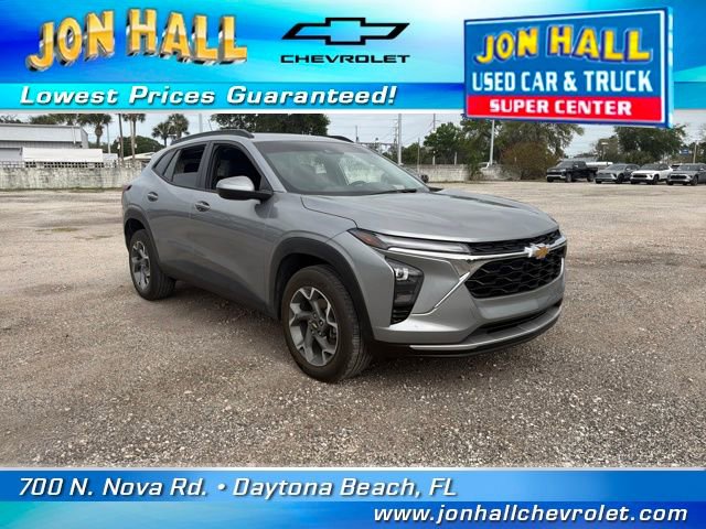 Used 2024 Chevrolet Trax LT w/ Driver Confidence Package image 1